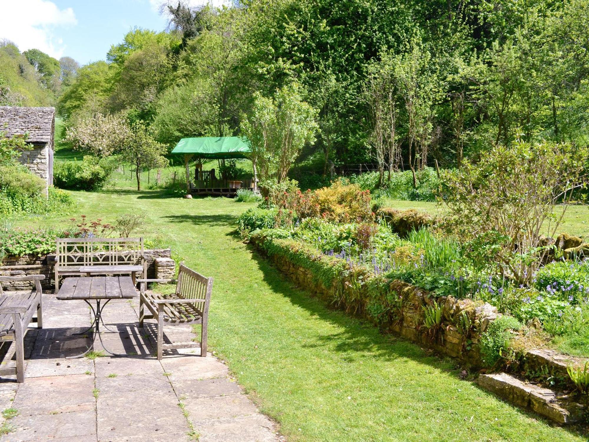 Driftcombe Farmhouse Bisley  Dış mekan fotoğraf